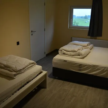 Vakantiewoning Monnikenhoeve Country house *